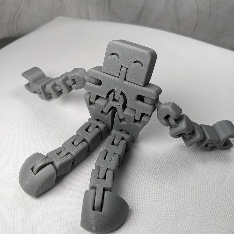3D модель Рухомий танцюючий робот — 3D друк Львів
